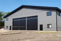 1st Commercial Building in Oaks
